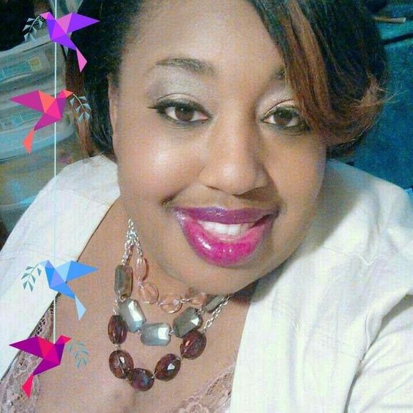 Meet your Posher, Toya - Picture 1 of 1